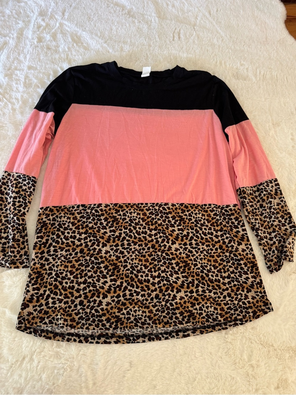 Women's Pink & Leopard Colorblock Long Sleeve Top